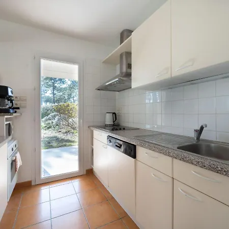 Eden Parc By Interhome לאקאנו